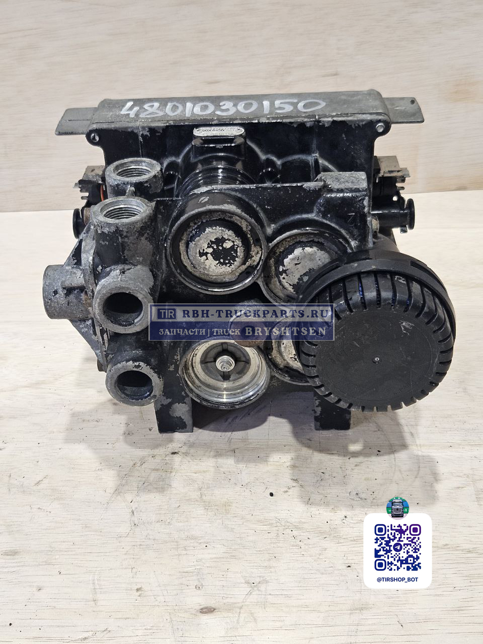 Миниатюра 3: Модулятор EBS WABCO 4801030150 A0004292624 для Mercedes Actros - вид сбоку
